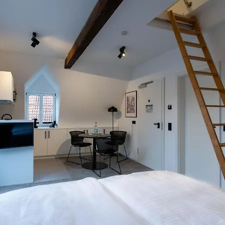 ホテル Wertschaetzer - Krumme Str 4*