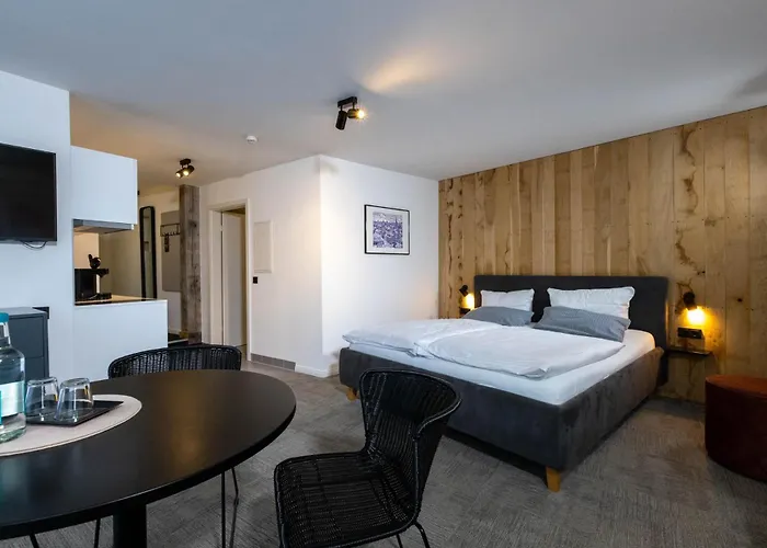 Wertschaetzer - Krumme Str 4*